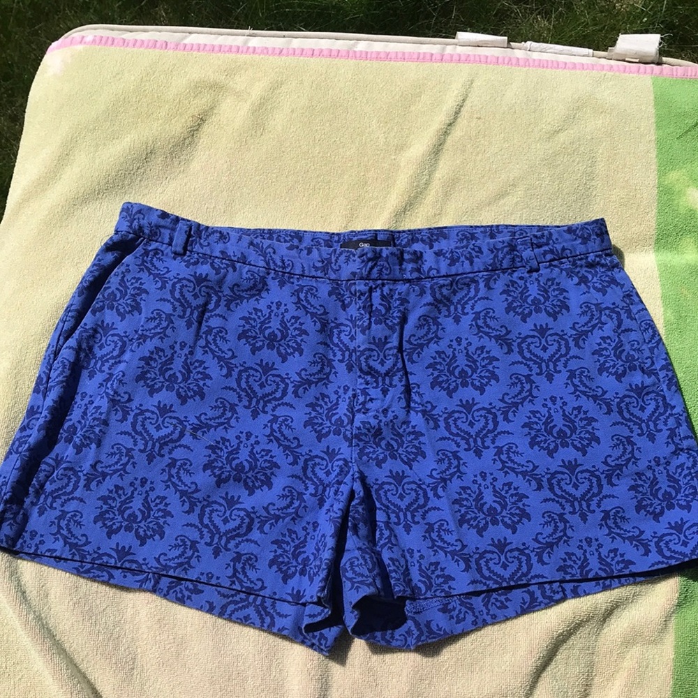 Gap shorts